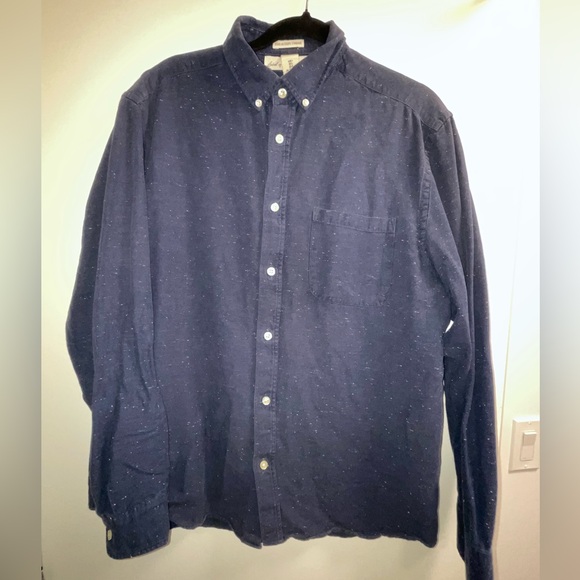 Men’s Button Down Shirt - Picture 2 of 2